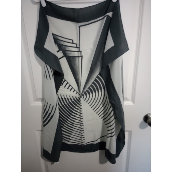 Vintage Signed mmK Silk Scarf 33" Abstract Geometric Op Art Black Ivory Crepe de - Picture 2 of 5